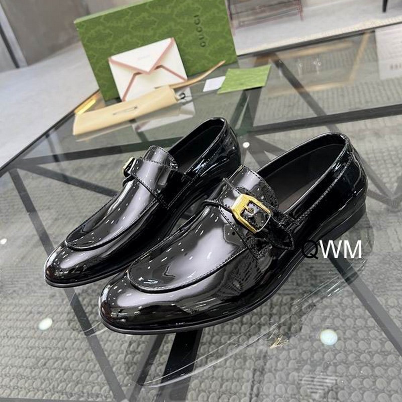 Gucci Men's Shoes 284